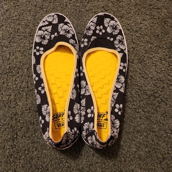 Vans Women's Surf Siders Slip On Shoes Size 9.5 Tropical Floral Yellow Black EUC - Picture 1 of 7